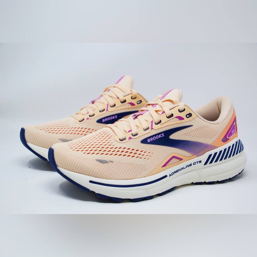 Brooks Women's Adrenaline GTS Shoes - Cream and Purple